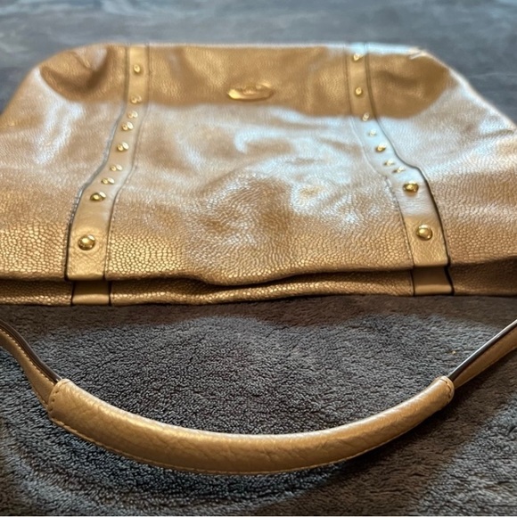 Coach Isabelle Leather bag crossbody! - Picture 4 of 9